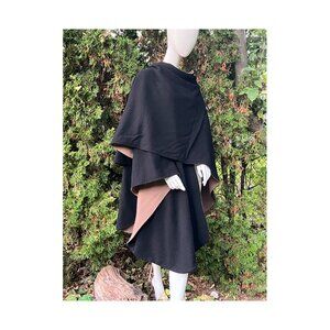 Holt Renfrew VTG 80s Revsble Wool Knit Wrap Italy Black and Camel Note Condition